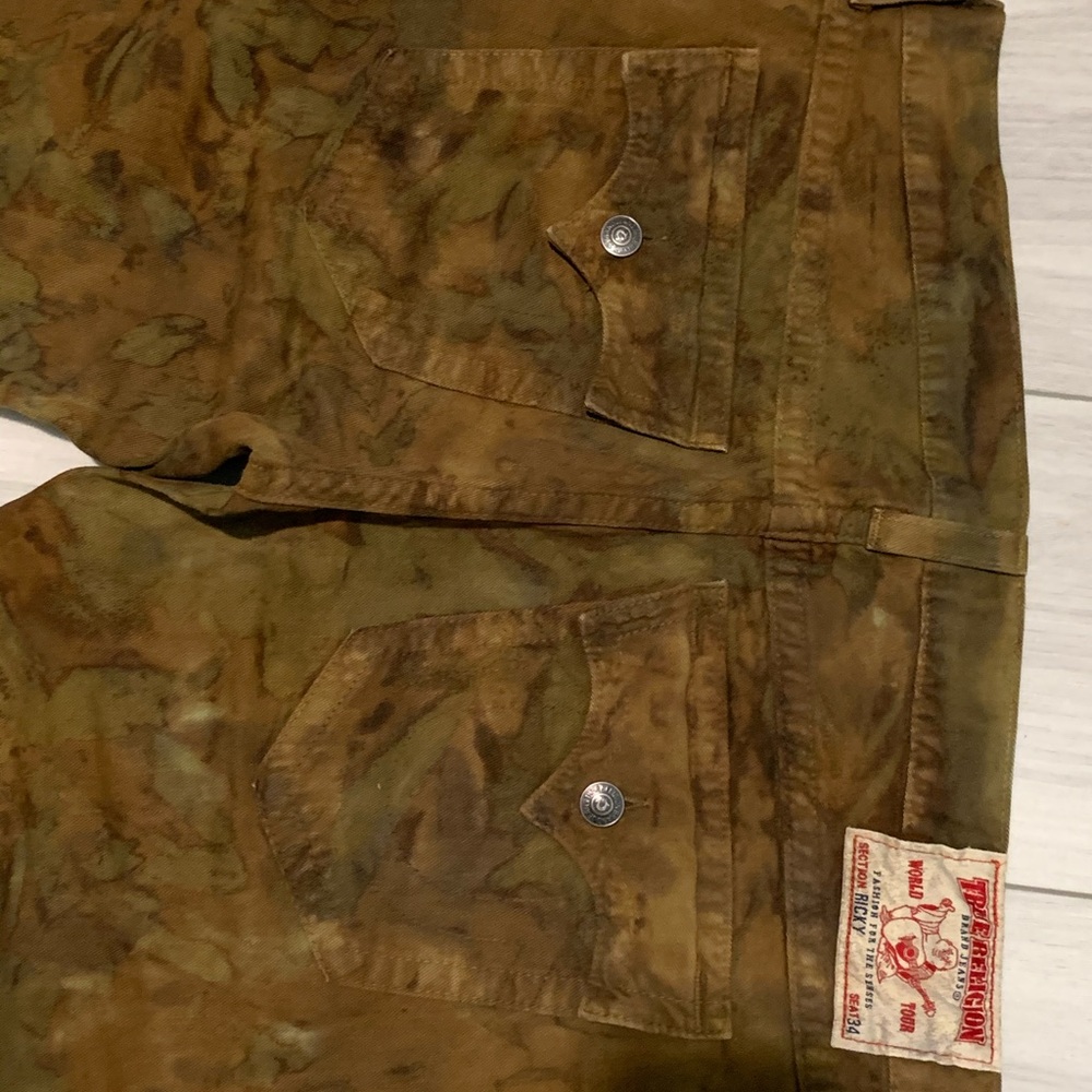 True Religion Brown Camo Jeans Size 40